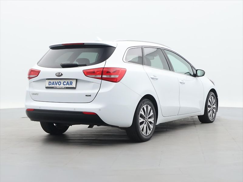Kia Ceed 1.6 CRDi 100kW Aut. CZ DPH - fotka 7 z 32