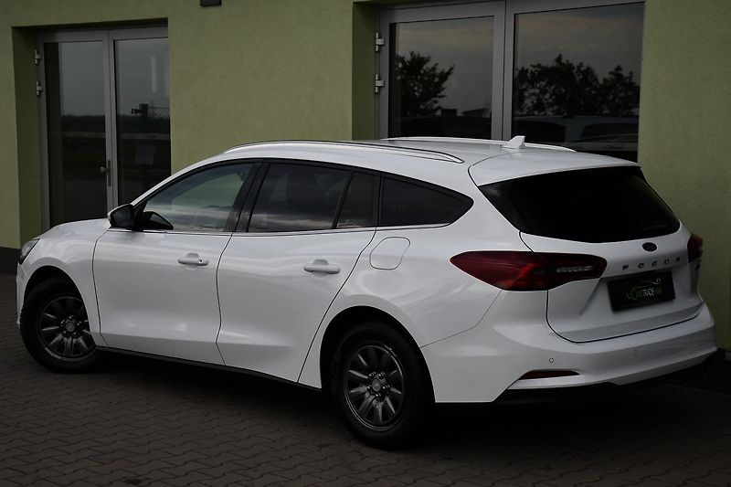 Ford Focus 1.0EcoBoost A/T NAVI 1M ČR - fotka 3 z 38