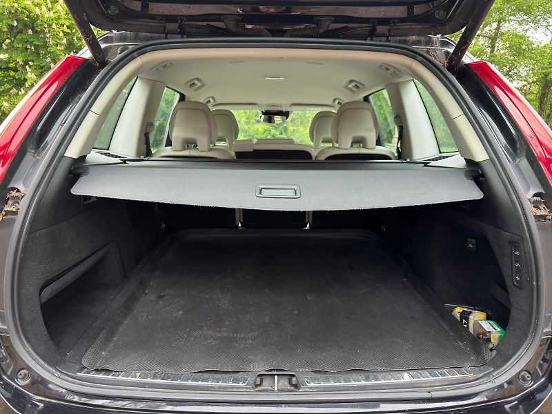 Volvo XC90 D5 ČR DPH 4X4 AUTOMAT TAŽNÉ  - fotka 8 z 24