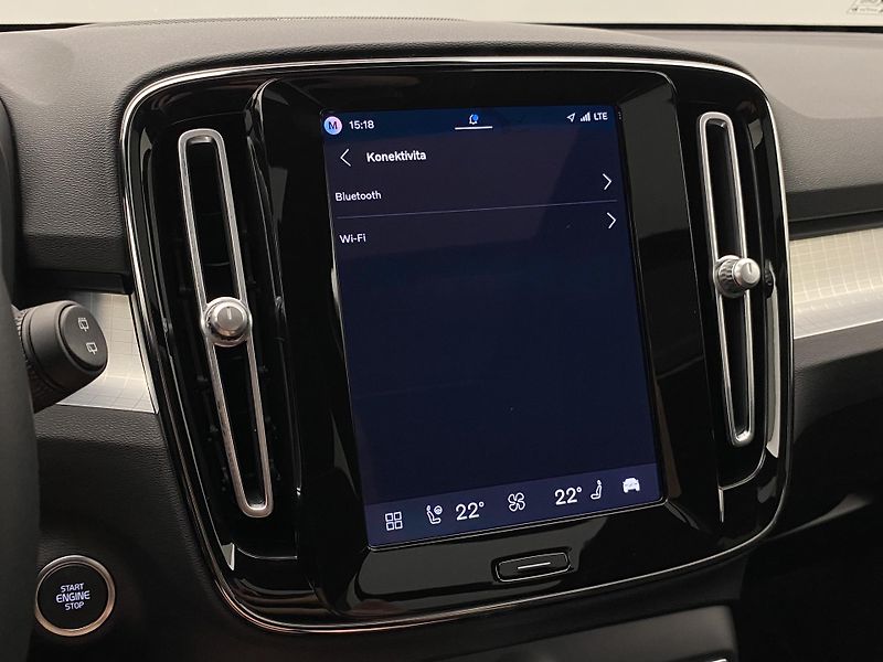 Volvo XC40 (2026) B3 AUT DARK ULTRA  - fotka 59 z 63