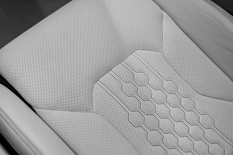 Lamborghini Urus - fotka 27 z 34