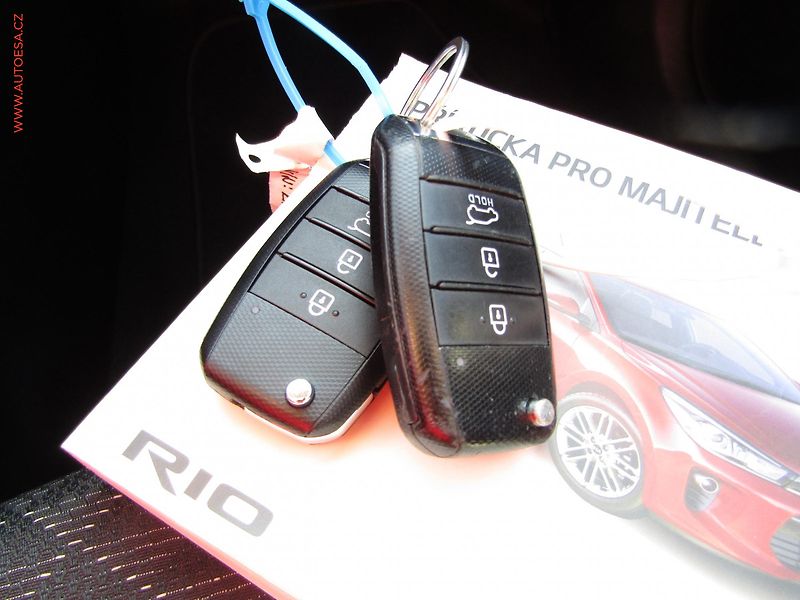 Kia Rio (2019) 1.2i, ČR - fotka 16 z 16