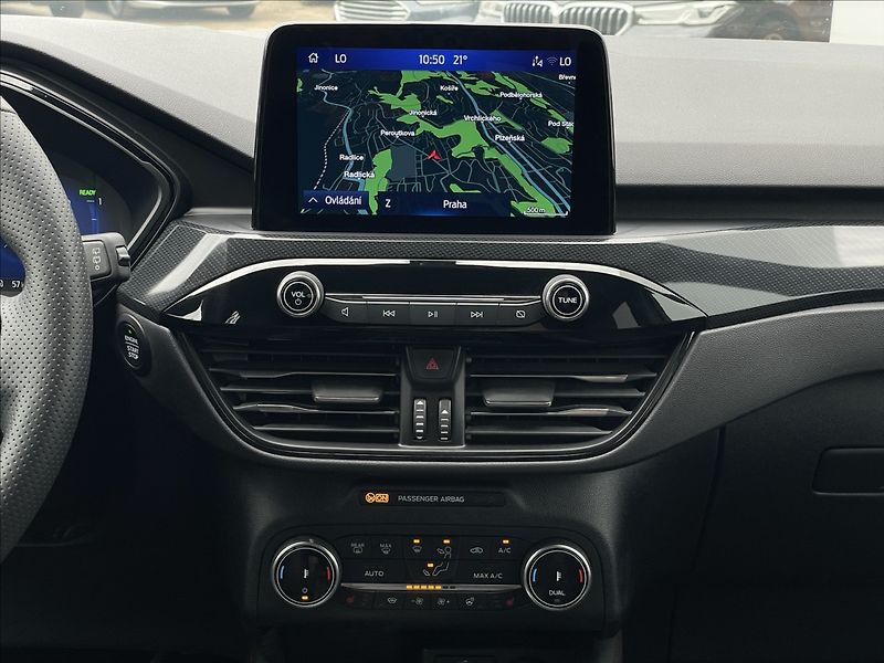 Ford Kuga 2,5 Duratec HEV CVT ST-Line X - fotka 11 z 24