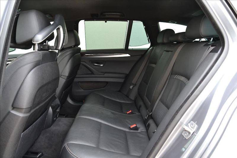 BMW Řada 5 530xd M/TOP-VÝB/DPH/CZ - fotka 31 z 40