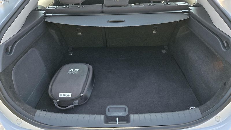 Hyundai Ioniq ELECTRIC DRIVE 88KW STYLE  - fotka 13 z 48