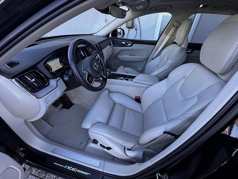 Volvo XC60 FWD B5/vzduch/4*klima/PANO/  - fotka 8 z 43