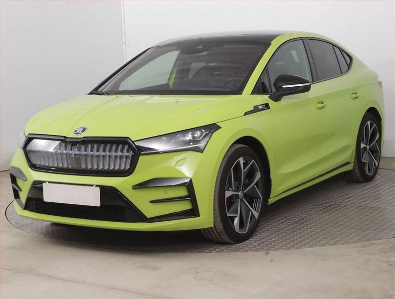 Škoda Enyaq (2023) 85x (82 kWh), SoH 93% - fotka 2 z 22
