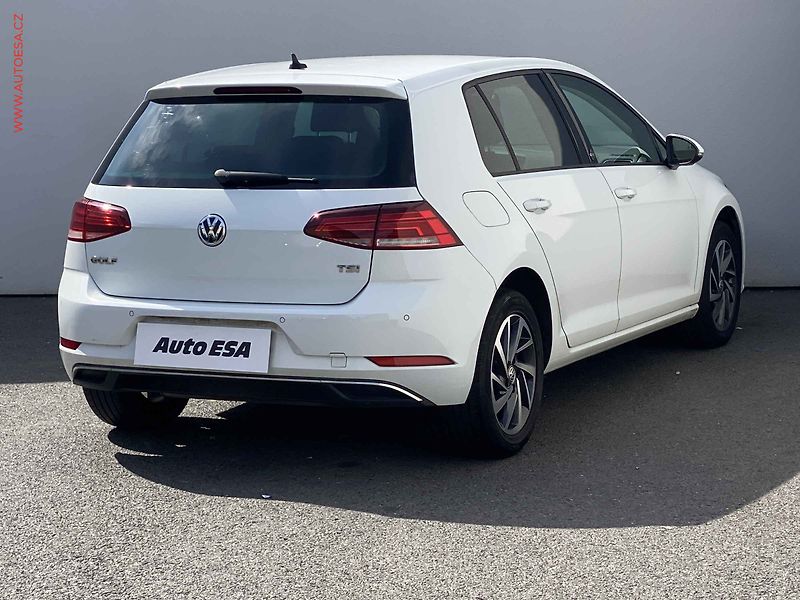 Volkswagen Golf (2017) 1.0 TSi, Sound, DSG, +kola - fotka 4 z 18