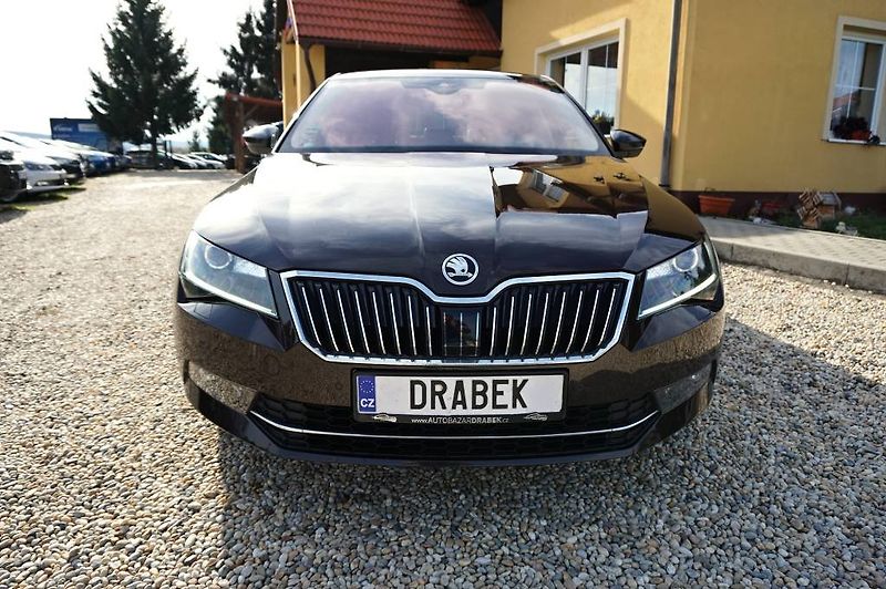 Škoda Superb (2016) STYLE PLUS 2,0 TDI 110 kW - fotka 9 z 53