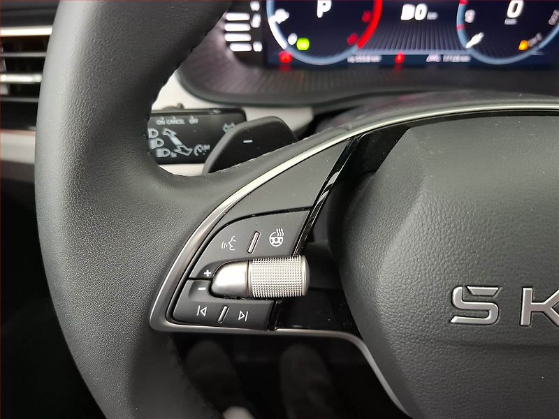 Škoda Kamiq (2025) 1.0 TSI - fotka 18 z 22