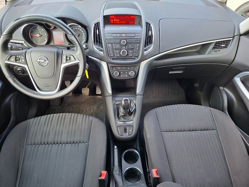 Opel Zafira (2013) TOURER 2.0CDTI 96kW -7.MÍST - fotka 11 z 41