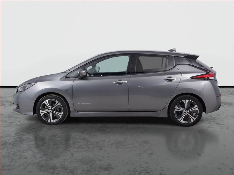 Nissan Leaf (2022) 40 kWh, SoH 89%, Automat - fotka 3 z 18