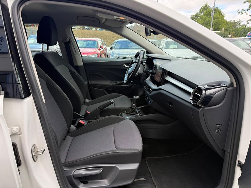 Škoda Fabia Ambition 1.0 TSI 81kw DSG - fotka 9 z 25