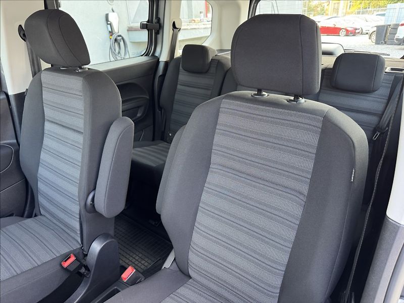 Opel Combo 1,2 T LIFE DPH tažné 1.maj ČR - fotka 24 z 50