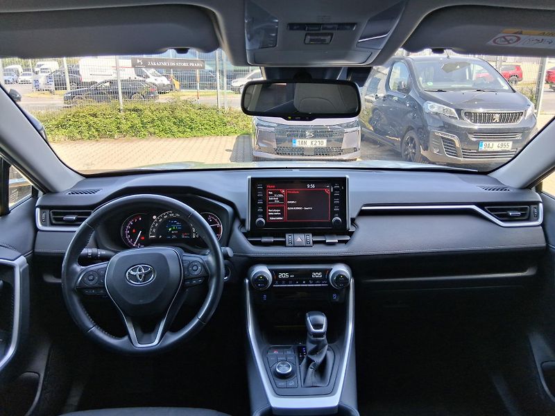 Toyota RAV4 COMF. STYLE 2.0 VVTi 4x4 129kW - fotka 2 z 27