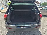 Volkswagen Tiguan (2016) 2.0 TDI NAVI, Serviska - náhled 15