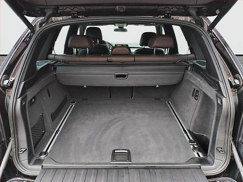 BMW X5 (2015) xDrive30d, 4X4, Automat - fotka 13 z 16