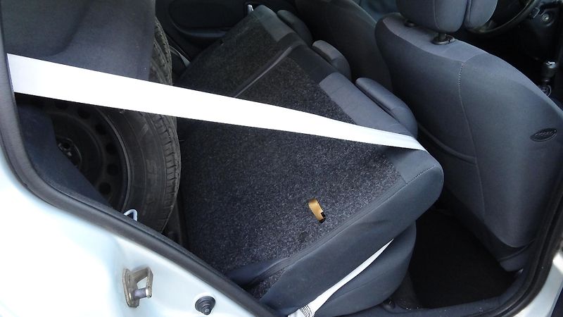 Renault Clio Clio 1.2 i 16V climatizace - fotka 8 z 9
