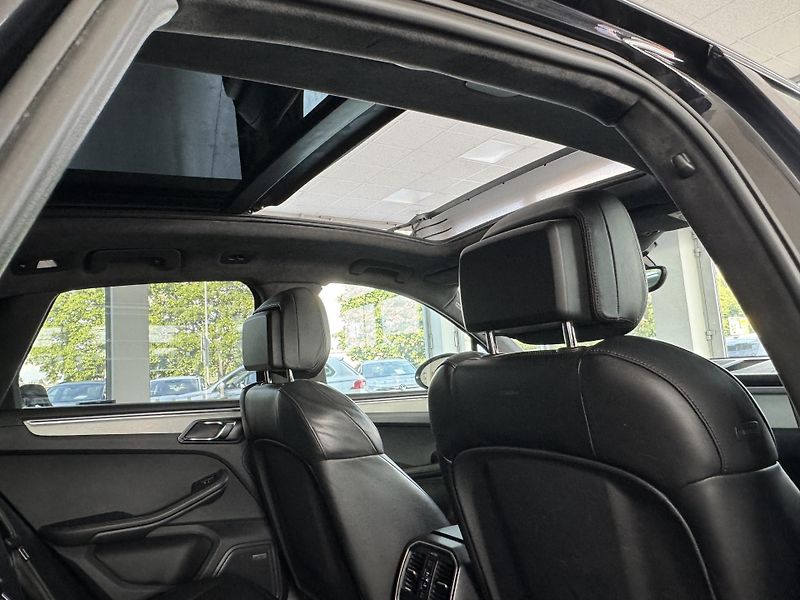 Porsche Macan (2015) 3,6 V6 Turbo CHRONO BOSE - fotka 24 z 35
