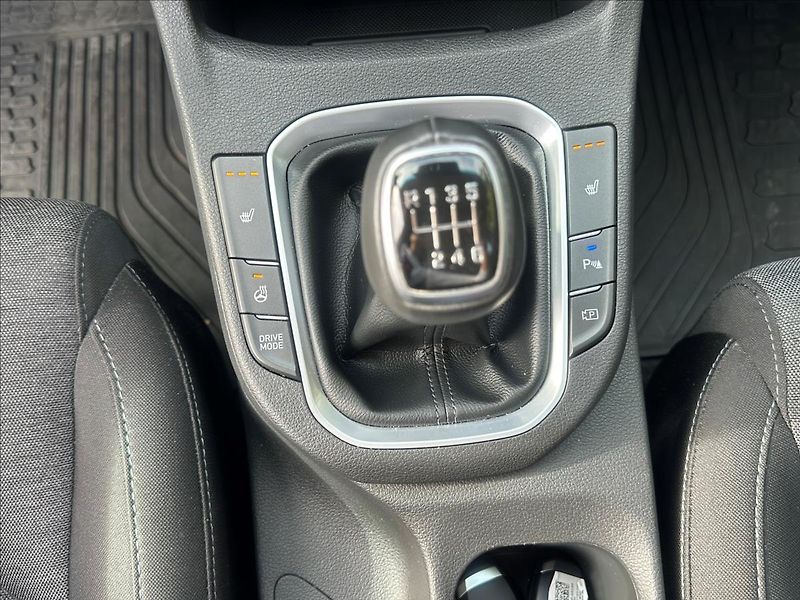 Hyundai i30 1,5 TGDI MH MT SM PLUS NAV - fotka 28 z 29