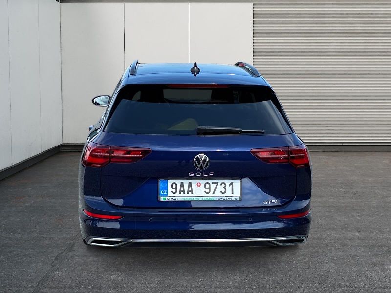 Volkswagen Golf Variant (2022) STYLE 1.5eTSI 110kW DSG CZ - fotka 5 z 11