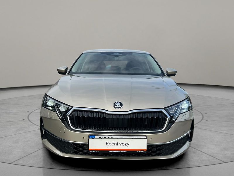Škoda Octavia Top Selection 1,5 TSI 110 KW D - fotka 4 z 26