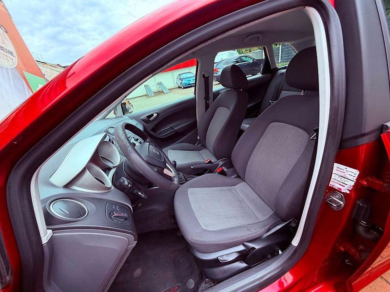 Seat Ibiza 1.4 16V Style, ČR, AutoAC - fotka 13 z 24