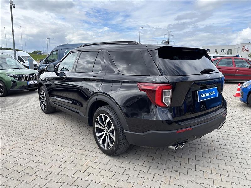 Ford Explorer 3,0 PHEV 336kW ST-Line AWD DPH - fotka 3 z 52