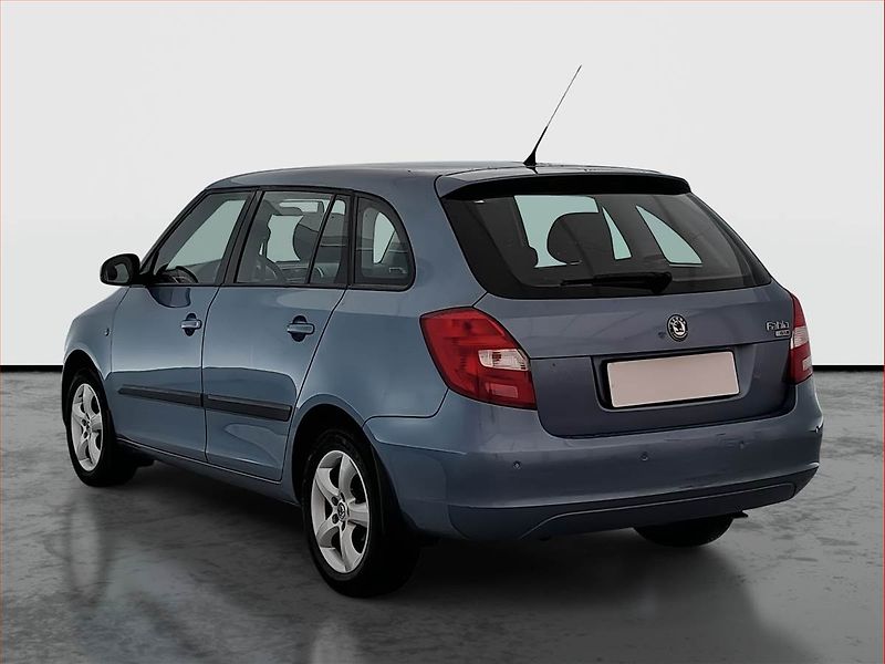 Škoda Fabia (2008) 1.6 16V, Serv.kniha, Tempomat - fotka 4 z 17