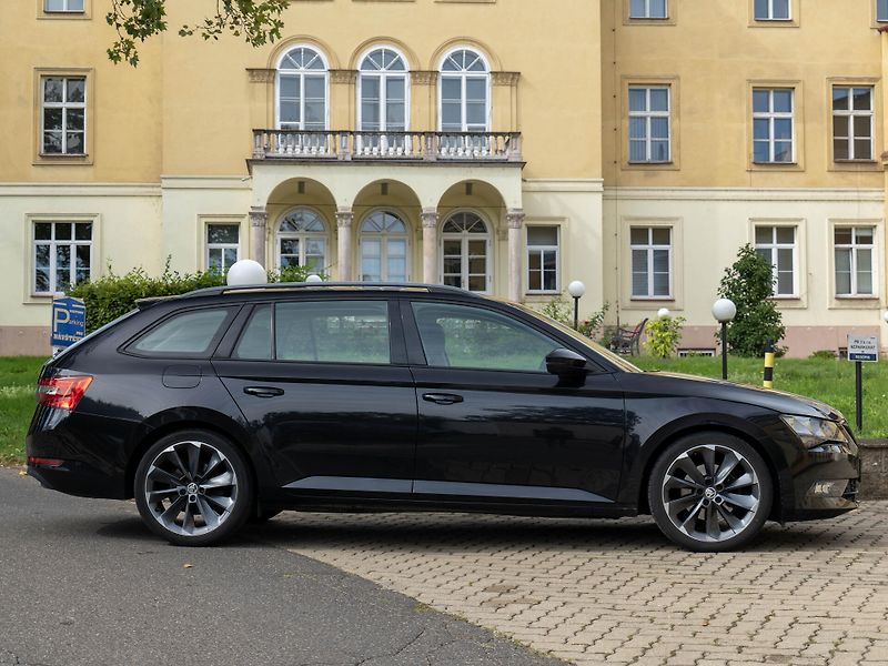 Škoda Superb 1.4 TSI DAB 19 Tažné - fotka 5 z 35