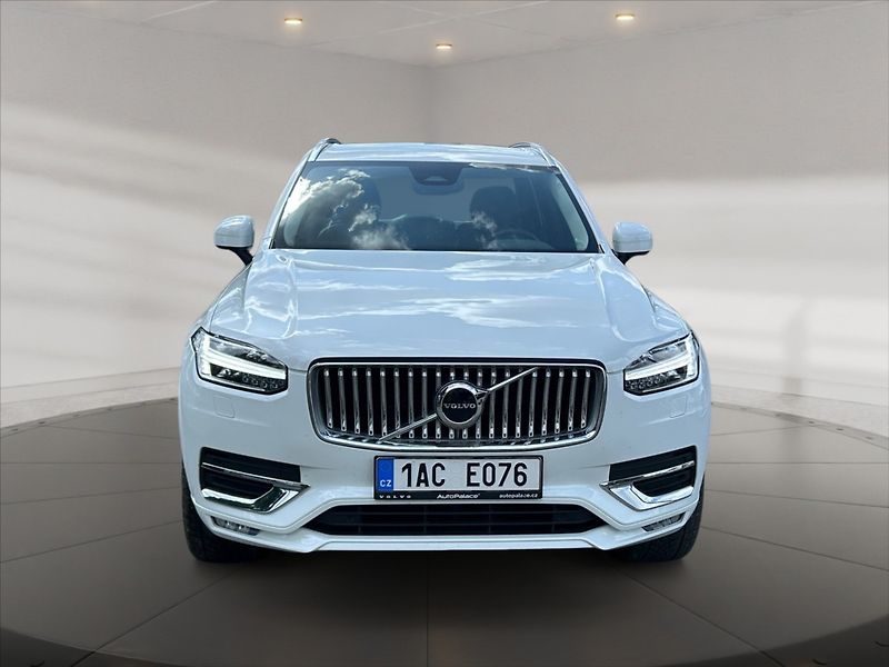 Volvo XC90 2,0 B5 AWD D Plus Bright AT - fotka 2 z 11