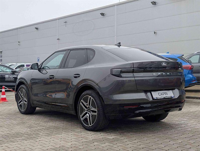 Ford Capri (2025) Premium, 5dveřová, 77 kWh prod - fotka 3 z 18