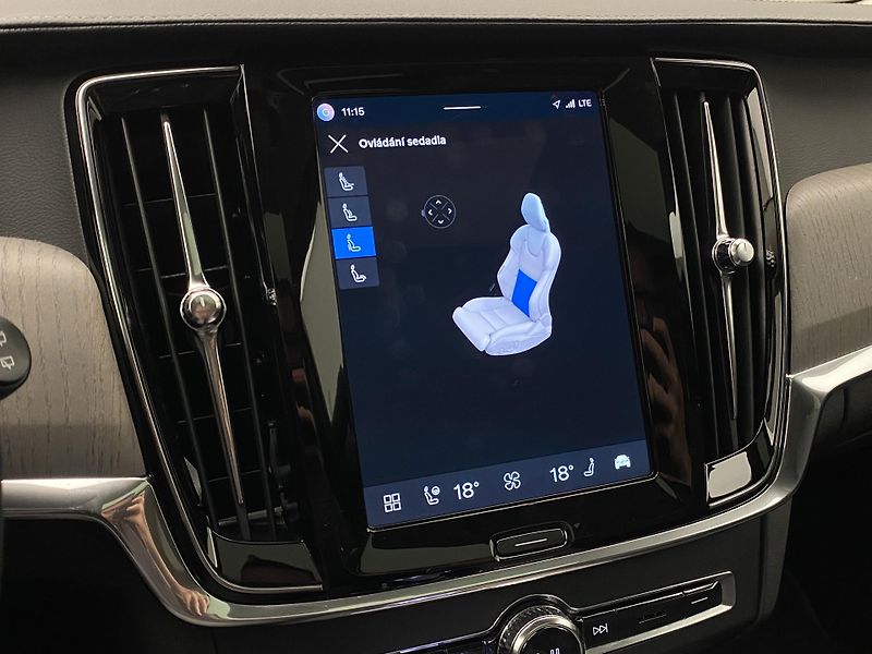 Volvo V90 CC B5 AWD ULTIMATE REZERVACE - fotka 65 z 68