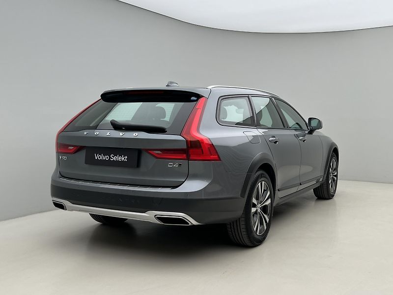 Volvo V90 CC D4 POLESTAR AWD AUT - fotka 12 z 44