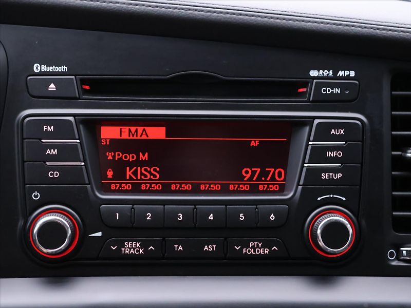 Kia Optima 1,7 CRDi 100kW Exclusive CZ - fotka 24 z 34