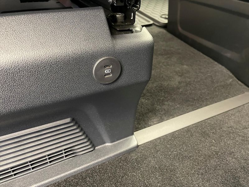 Volkswagen Caravelle (2026) Nový T7 Style 2,0 TDI 4MOT 8AU - fotka 16 z 37
