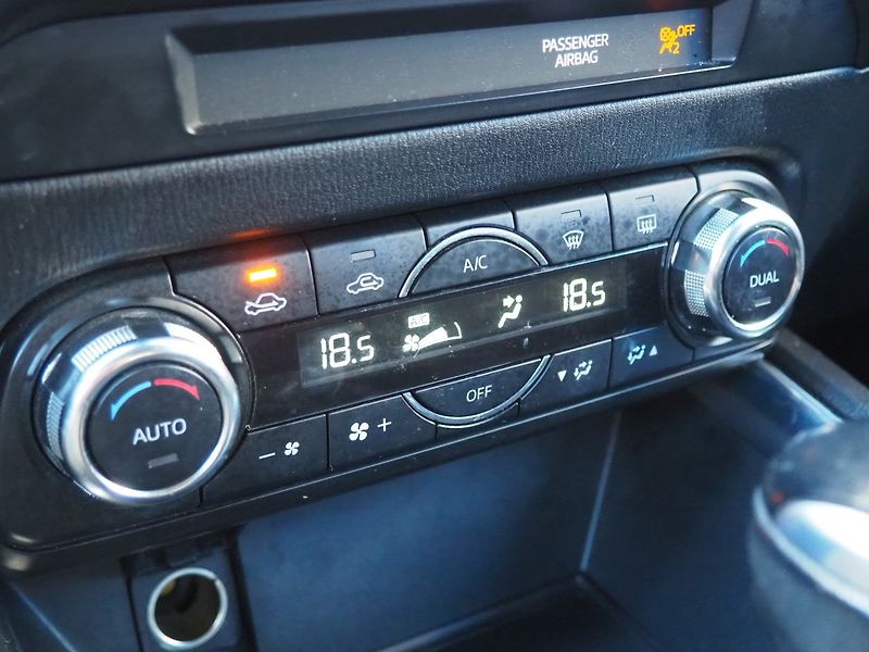 Mazda CX-5 (2018) 2.2 AWD - fotka 32 z 38