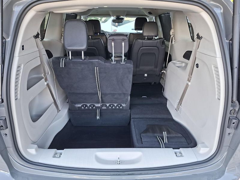 Chrysler Pacifica (2022) 3,6L V6, 7míst, kůže, servis - fotka 14 z 46