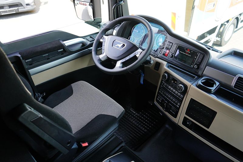 MAN TGX (2019) 18.420 / E 6 / XLX / ZESTAW PR - fotka 12 z 51