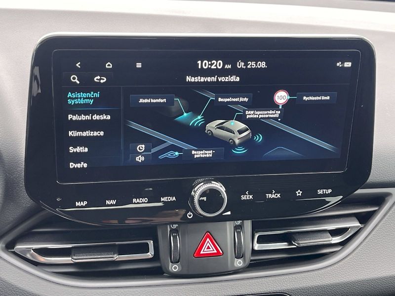 Hyundai i30 (2025) 1.5 T-GDI 103 kW MHEV Style DC - fotka 17 z 35