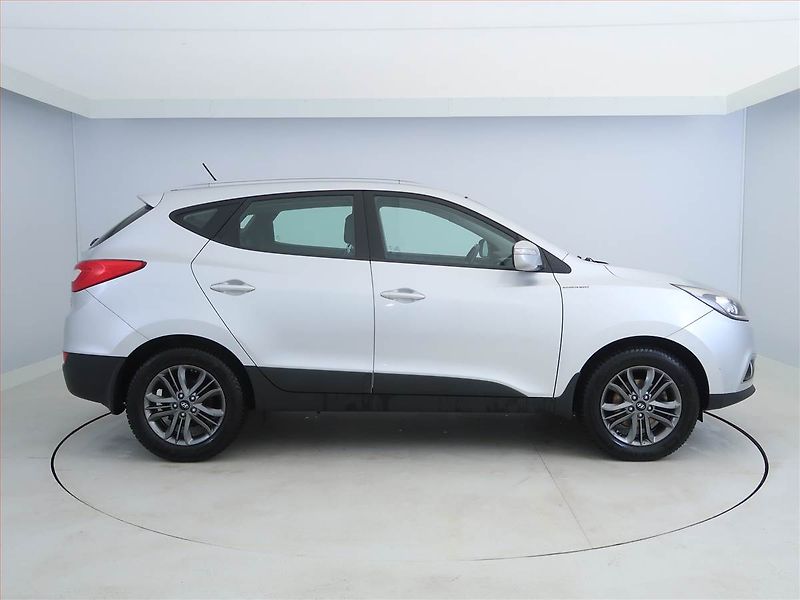 Hyundai ix35 (2014) 2.0 CRDi, 4X4, Kůže, Tempomat - fotka 6 z 18