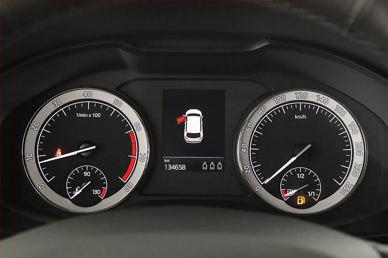 Škoda Karoq (2019) 1.5 TSI, Automat, ČR,1.maj - fotka 8 z 16