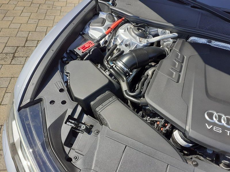 Audi A6 (2020) 3.0 TDi MILD - Hybrid 4x4 - fotka 35 z 41