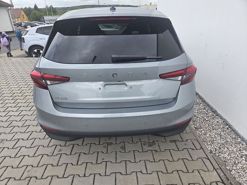 Škoda Fabia Dynamic 1,0TSI 85kW - fotka 6 z 15
