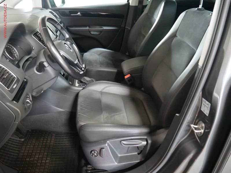 Volkswagen Sharan (2017) 2.0 TDi 4x4, 7míst, 2.maj,ČR - fotka 9 z 25