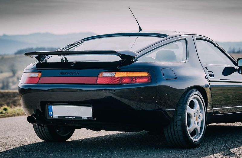 Porsche 928 (1992) GTS - fotka 56 z 65