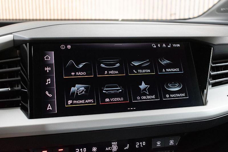 Audi Q4 e-tron 45*82kWH*QUATTRO*SoH92%*ČR 1.M - fotka 28 z 46