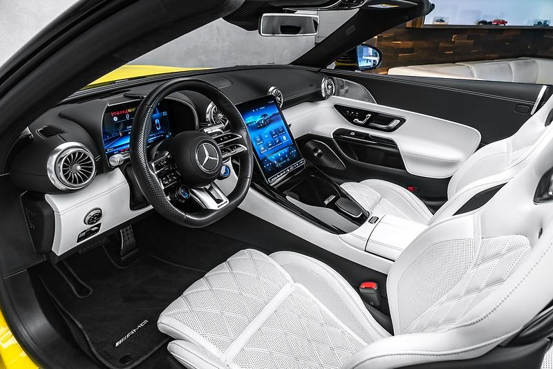 Mercedes-Benz SL 4M Performance Manufaktur - fotka 16 z 26