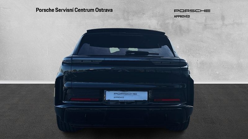 Porsche Cayenne Turbo Electric - fotka 7 z 25