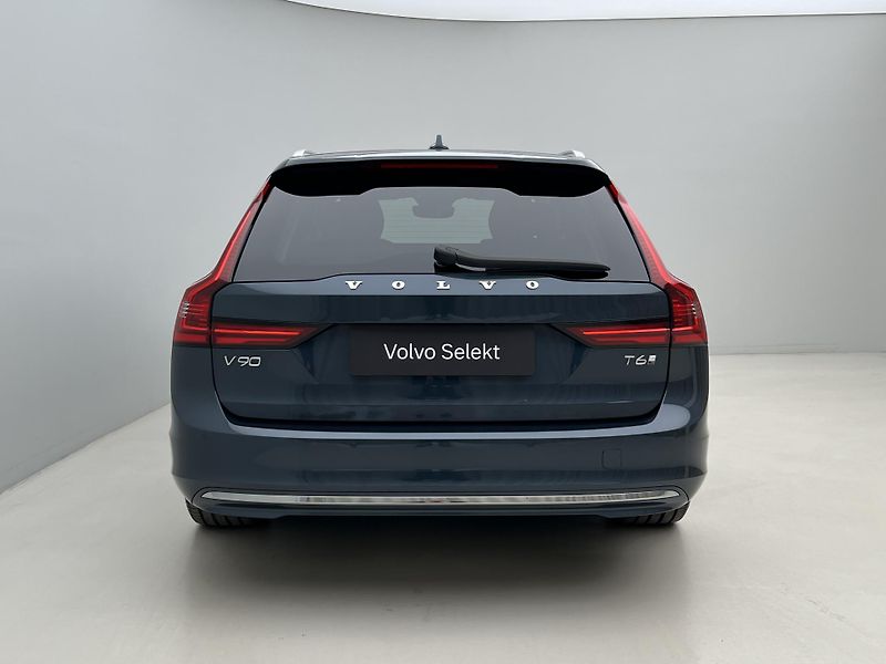 Volvo V90 T6 AWD RECHARGE CORE AUT 1.maj - fotka 12 z 47